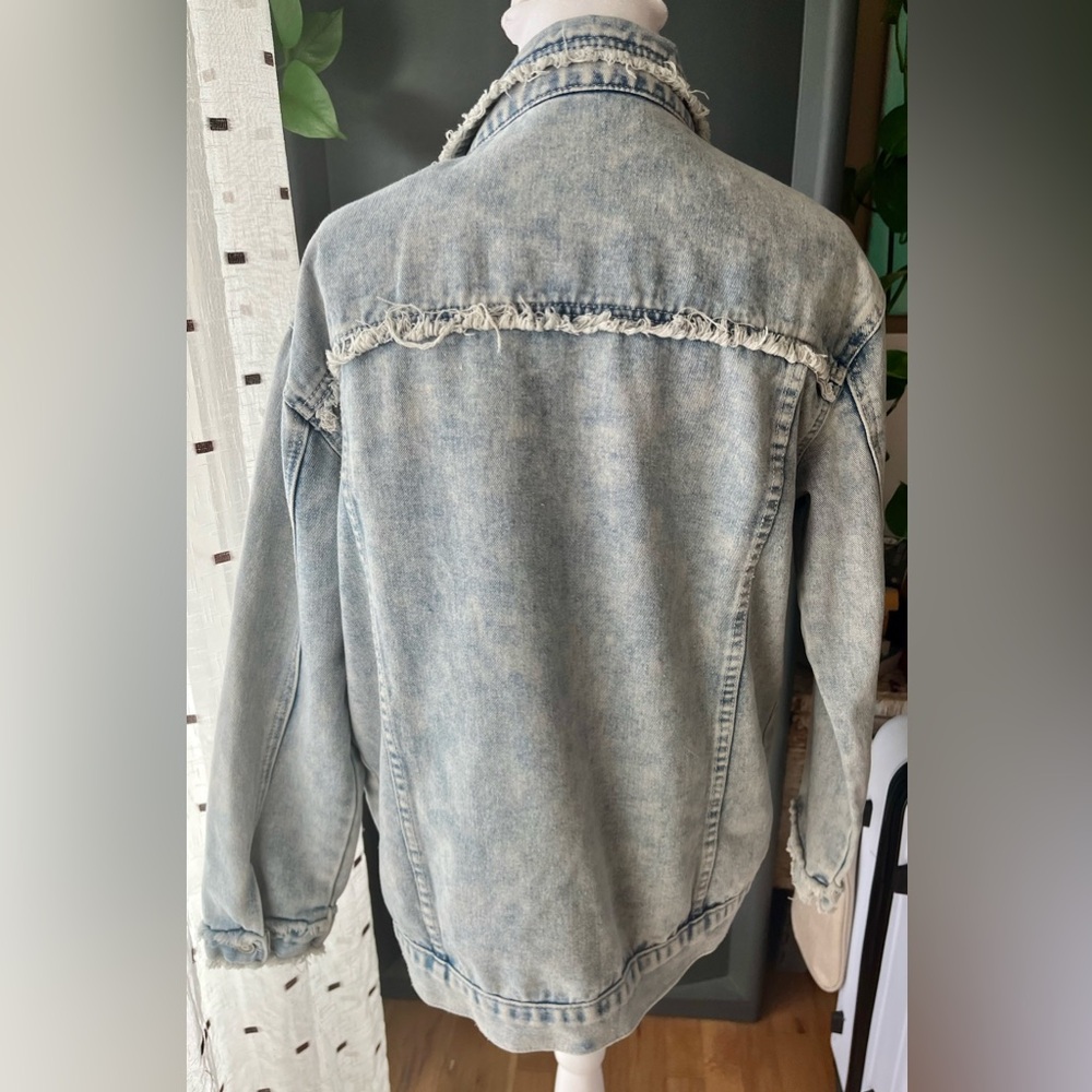 New without tag distress over size denim